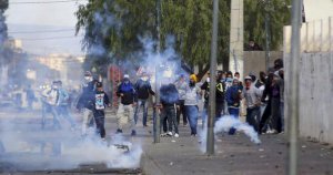 Tunisie : affrontements des chômeurs avec la police