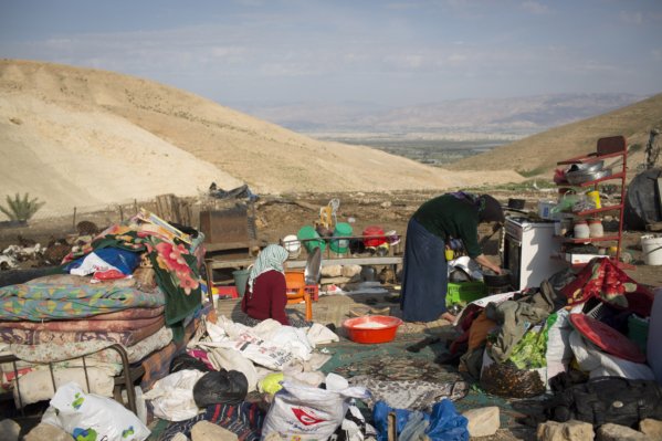 Un rapport révèle que l’essentiel de l’aide humanitaire destinée au Palestiniens, va dans les caisses d’Israël